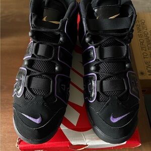 Air More uptempo 96’ Nike Black and Purple Sneakers